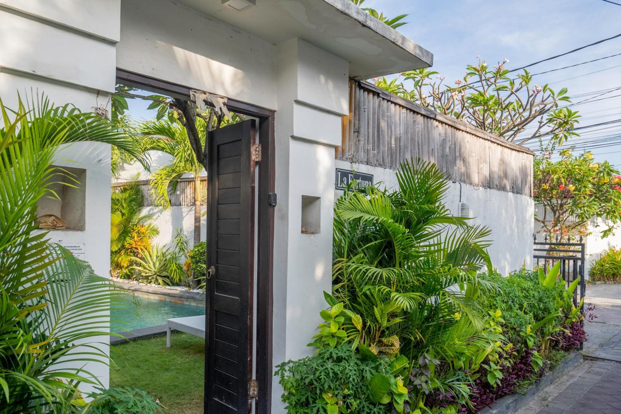 La Fortuna Seminyak  Bagian luar foto